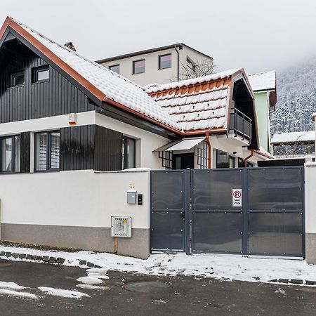 Sun Villas Accommodation Brasov Exterior photo