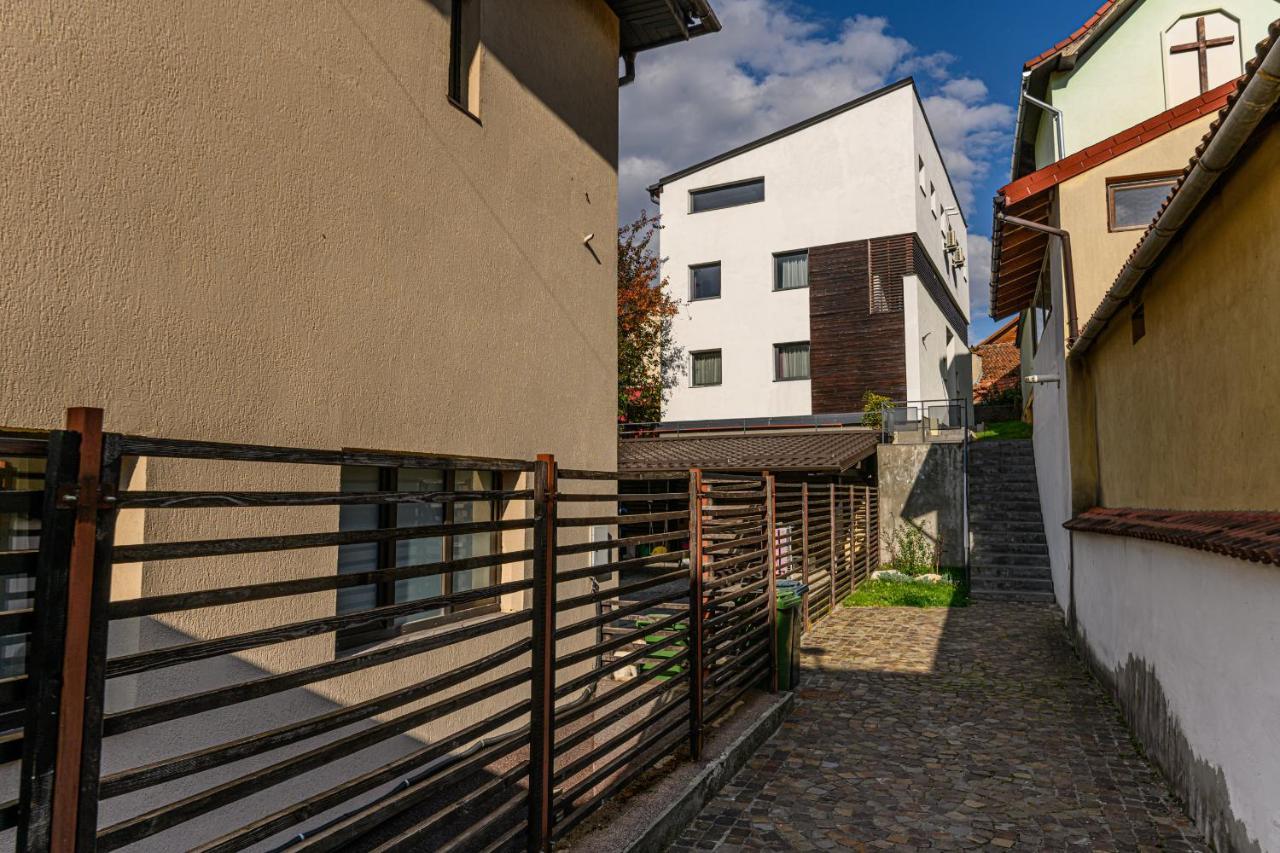 Sun Villas Accommodation Brasov Exterior photo