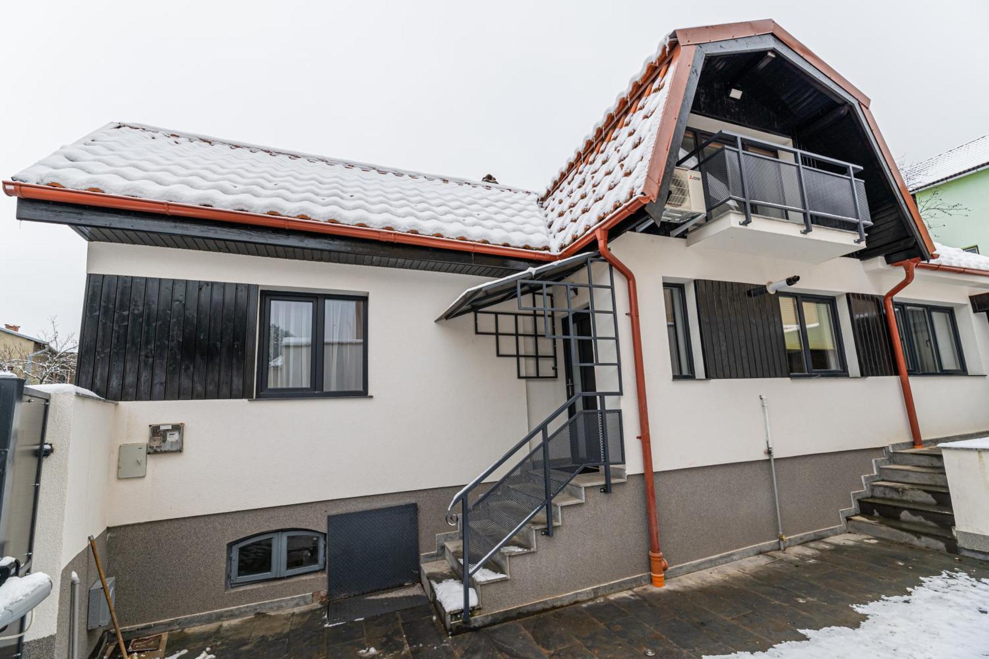 Sun Villas Accommodation Brasov Exterior photo
